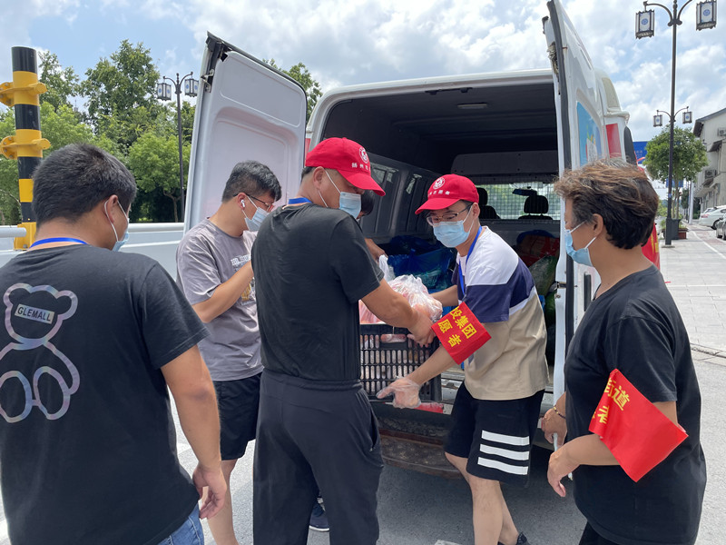 1629514323383315.jpg 詹3.jpg