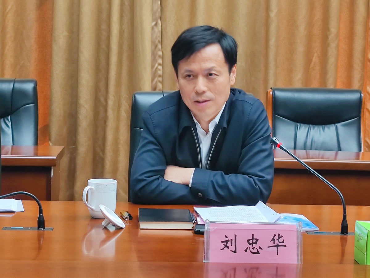 1682234907350918.jpg 3ad82a10c48aea8bffe410d763de53a.jpg