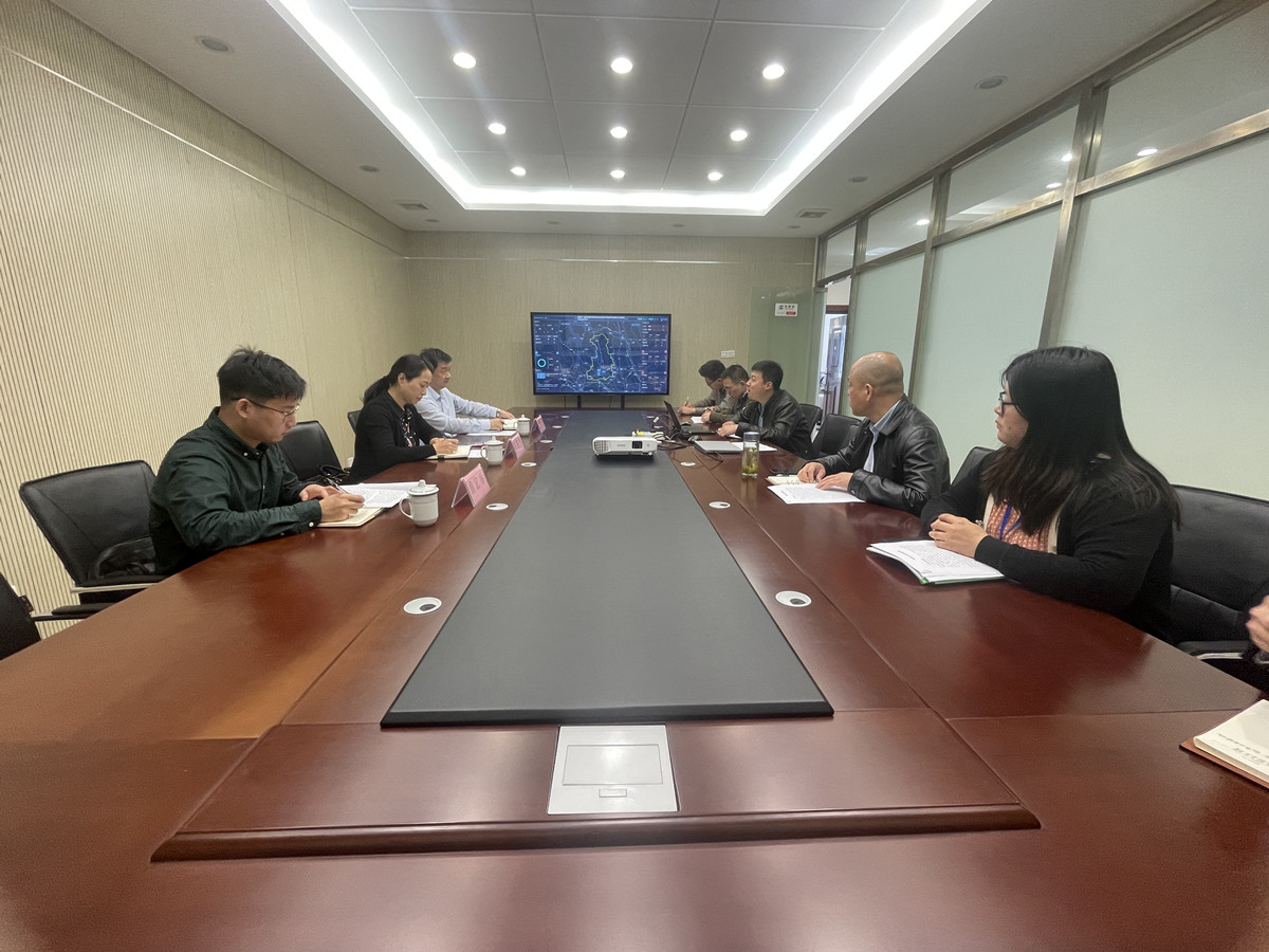 书记调研.jpg
